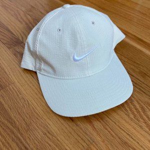 Nike SB Off-White Seersucker hat cap NEW